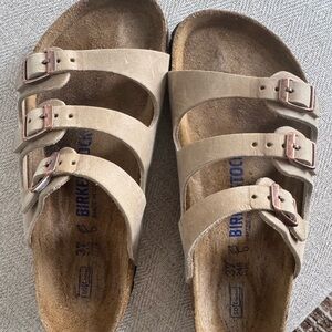 Birkenstock Florida Beige Suede Triple-Strap Sandals size 6